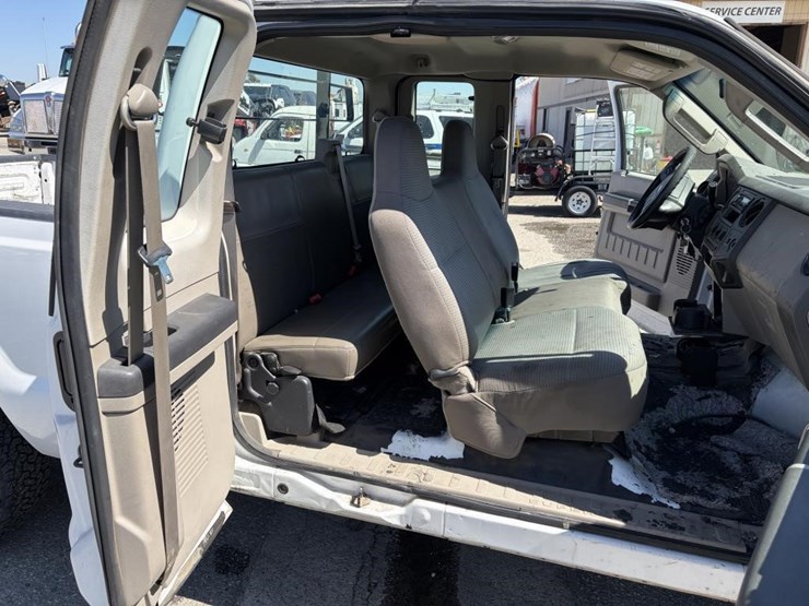 2008-ford-f250-image-10