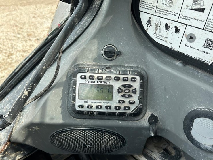 2020-bobcat-s590-image-19