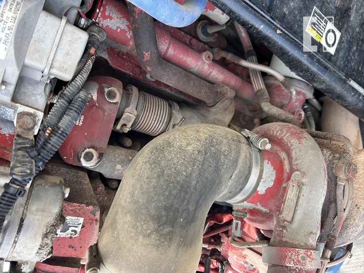 2012-peterbilt-386-image-47