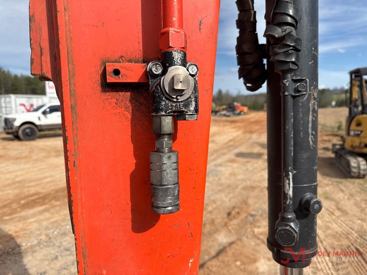 2017-kubota-kx057-4-image-4