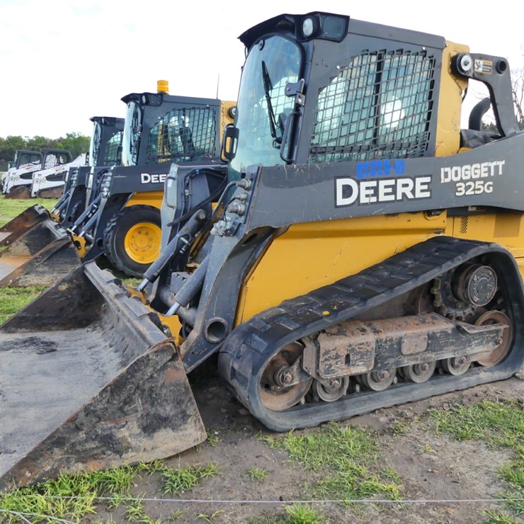 DEERE 325G