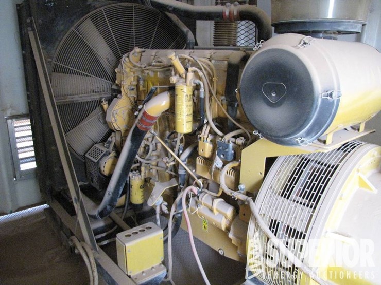 2012-caterpillar-c15-image-12