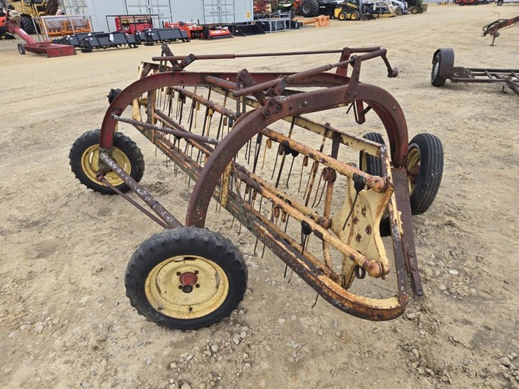 new-holland-256-image-6