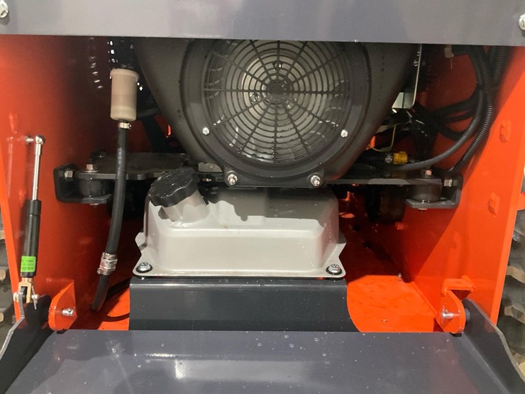 #1004-•-tpm,-t460-mini-skid-steer-loader-image-8