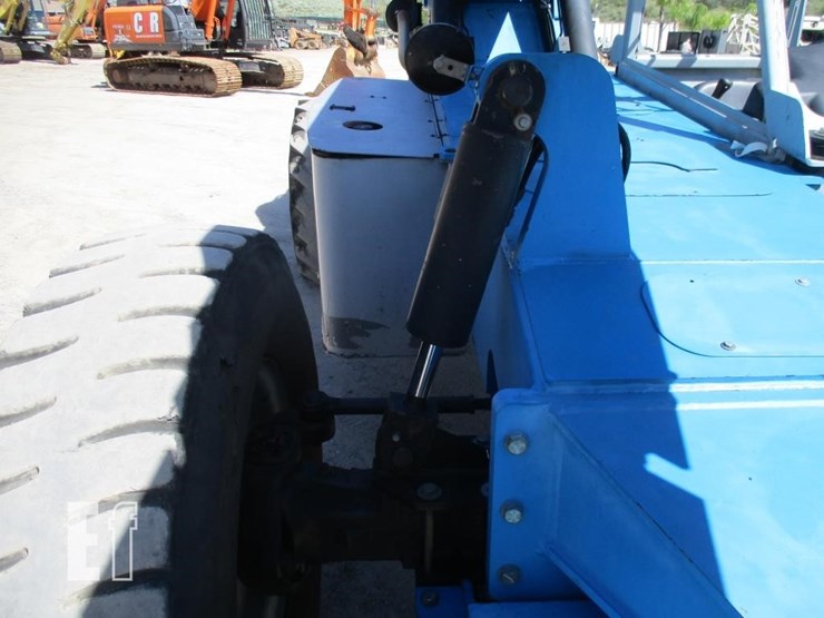 2007-genie-gth1056-image-16