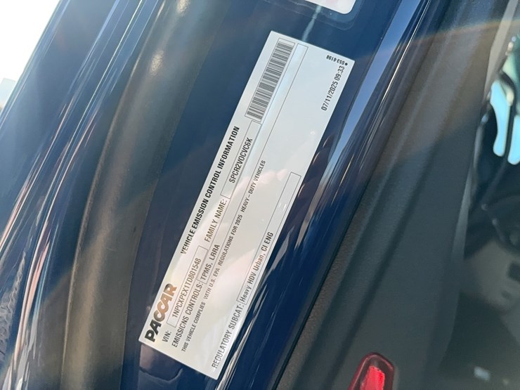 2026-peterbilt-567-image-13