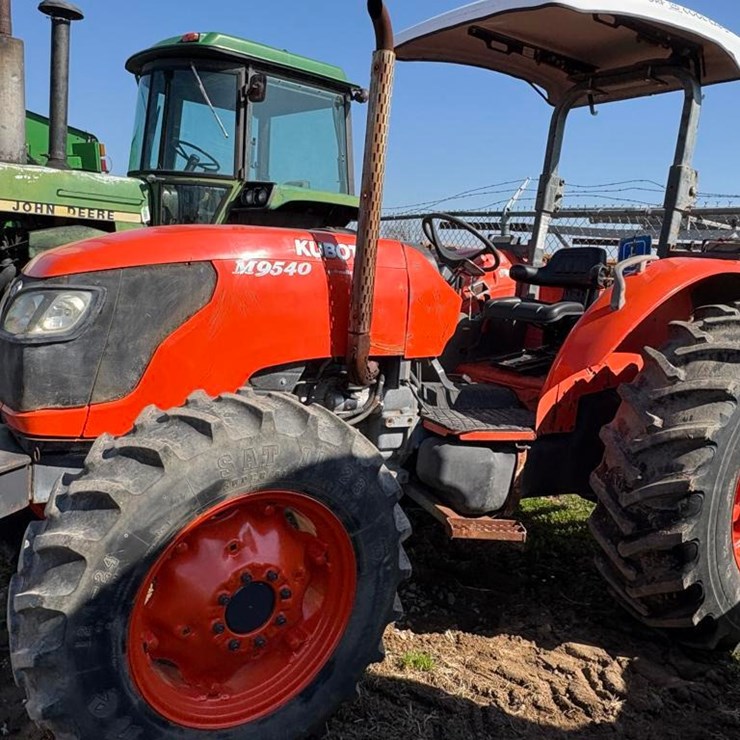 KUBOTA M9540