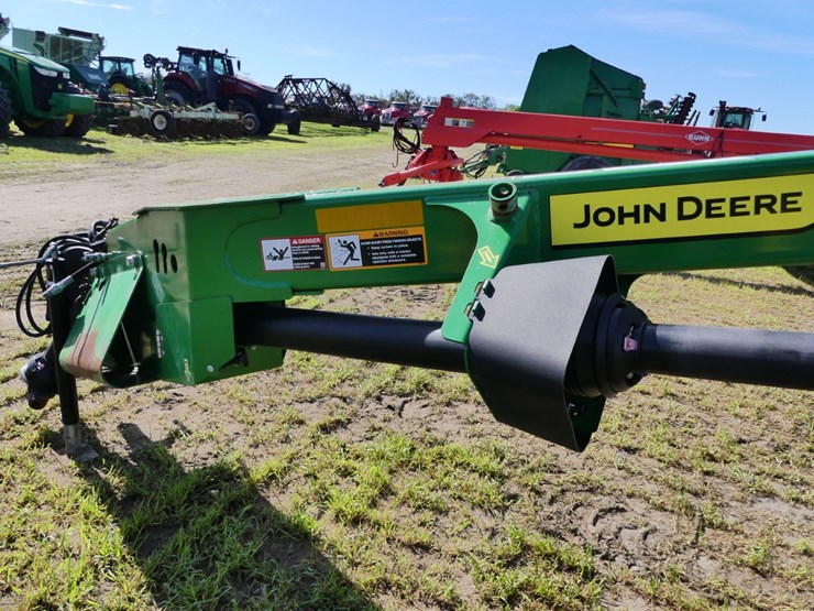 2021-john-deere-s350-image-8