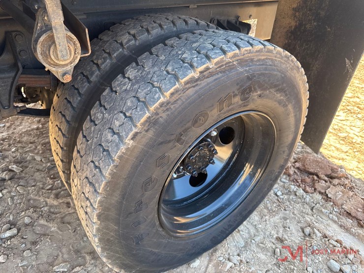 2013-ford-f750-xl-image-16