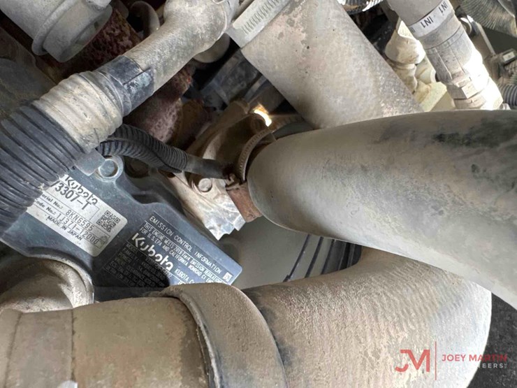 2019-takeuchi-tl8-image-12