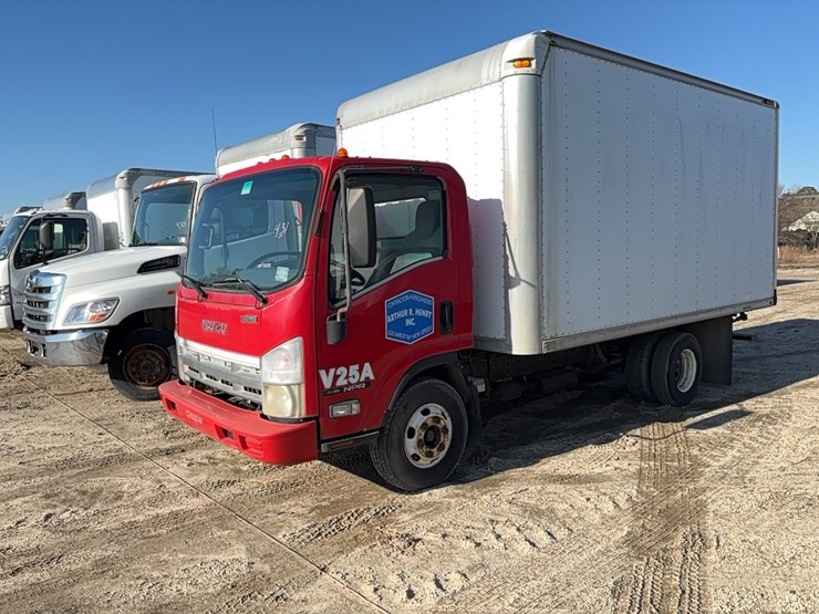 2008-isuzu-npr-image-22