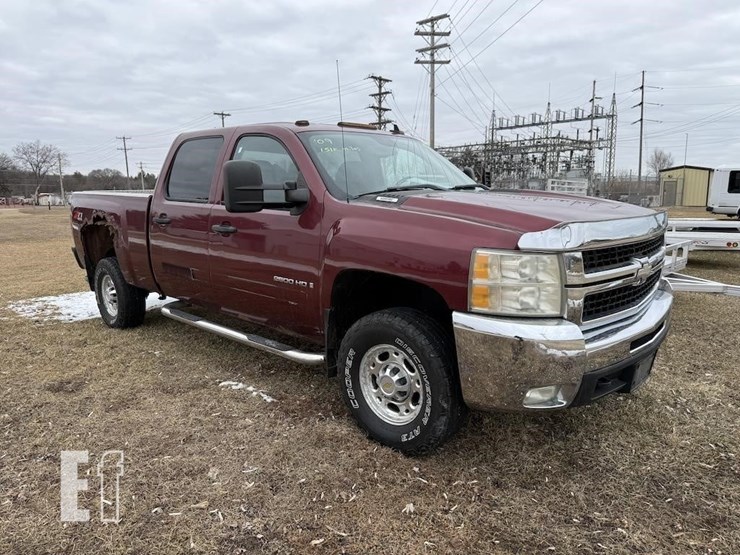 2009-chevrolet-2500-image-3