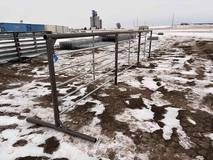 free-standing-panel-image-2