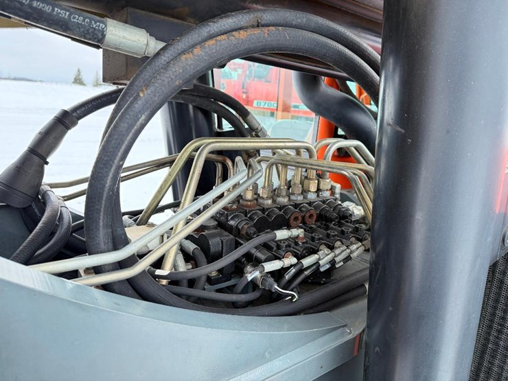 2008-jlg-g10-55a-image-34