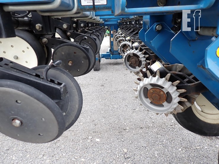 kinze-3600-image-12