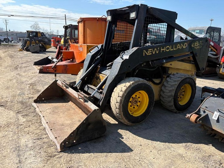 new-holland-lx865-image-2