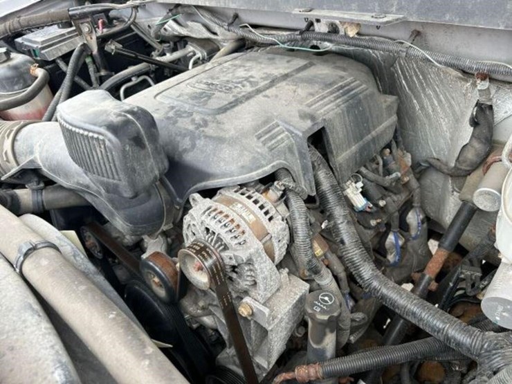 2018-chevrolet-silverado-2500hd-image-49