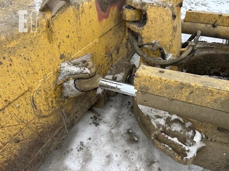 2017-komatsu-d61pxi-image-57