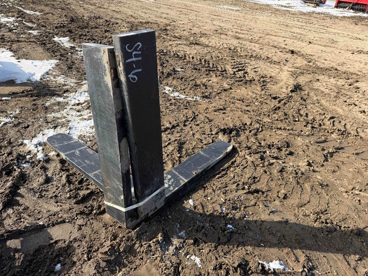 arrow-pallet-forks-image-1