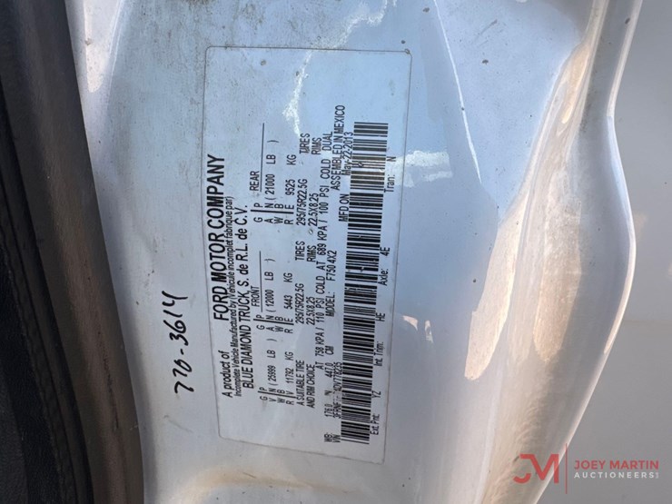 2013-ford-f750-xl-image-20