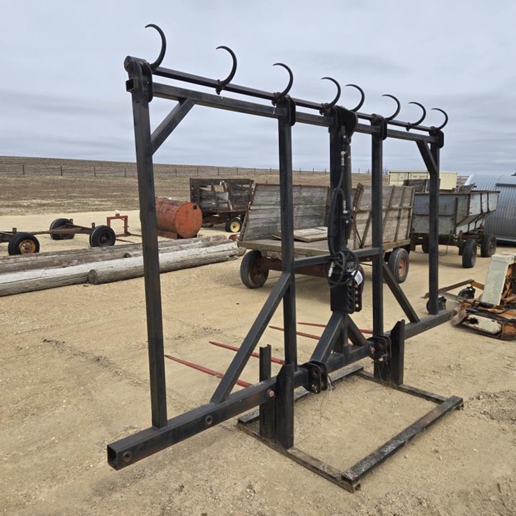 #432 • 3PT BIG SQUARE BALE CARRIER