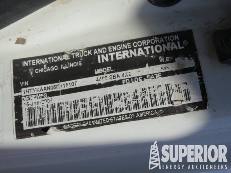 2005-international-durastar-4400-image-19