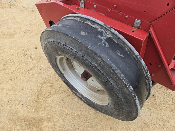 case-ih-5100-image-11