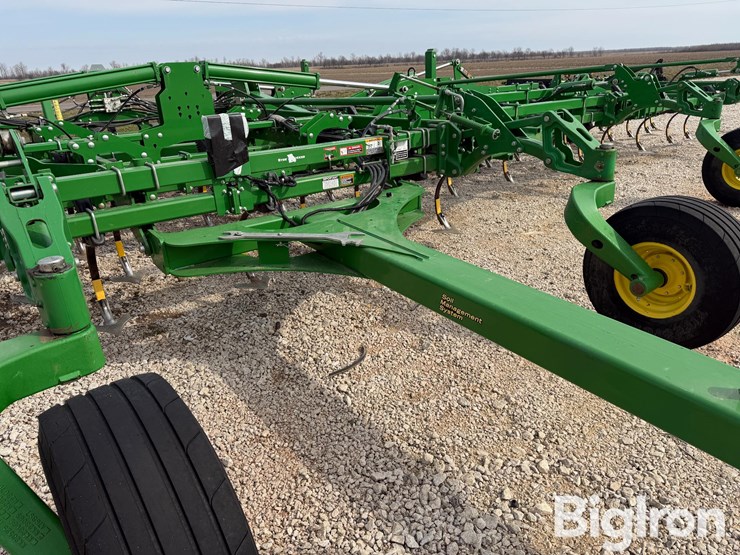 2018-john-deere-2230fh-image-13