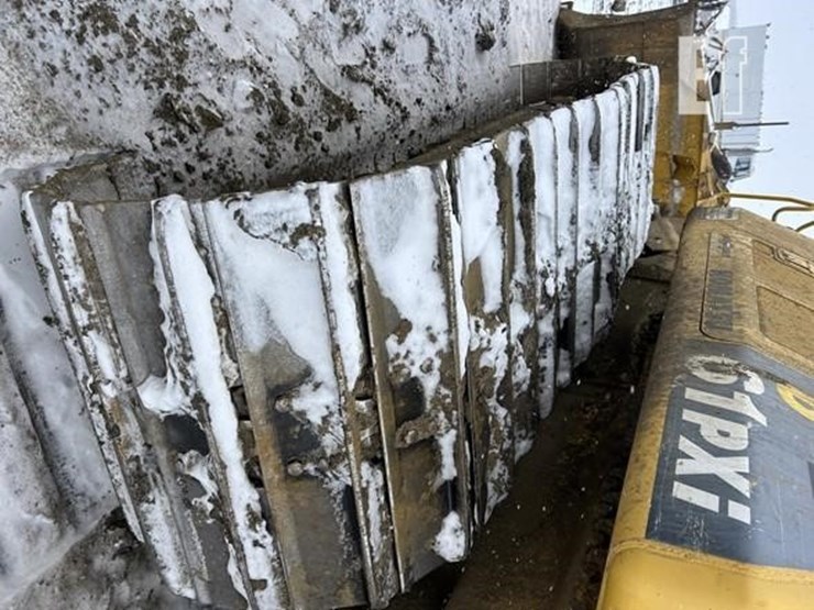 2017-komatsu-d61pxi-image-51