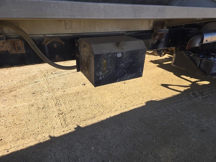 2007-international-7600-image-7