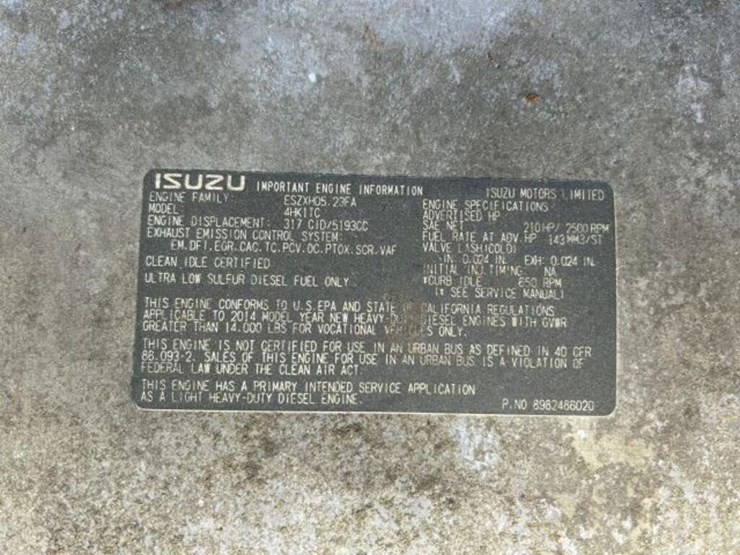 2015-isuzu-nrr-image-26