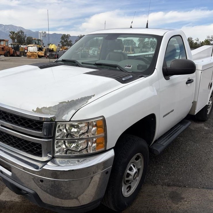 2011 CHEVROLET 2500
