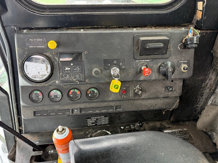 john-deere-7720-image-32