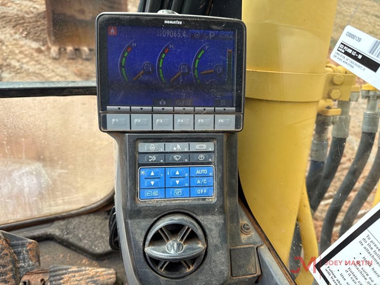 2013-komatsu-pc490-lc-10-image-15