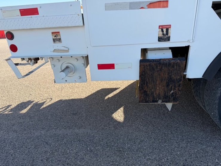 2010-international-workstar-7400-image-8