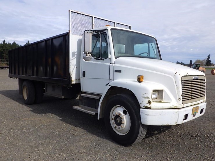 1996-freightliner-fl70-image-3
