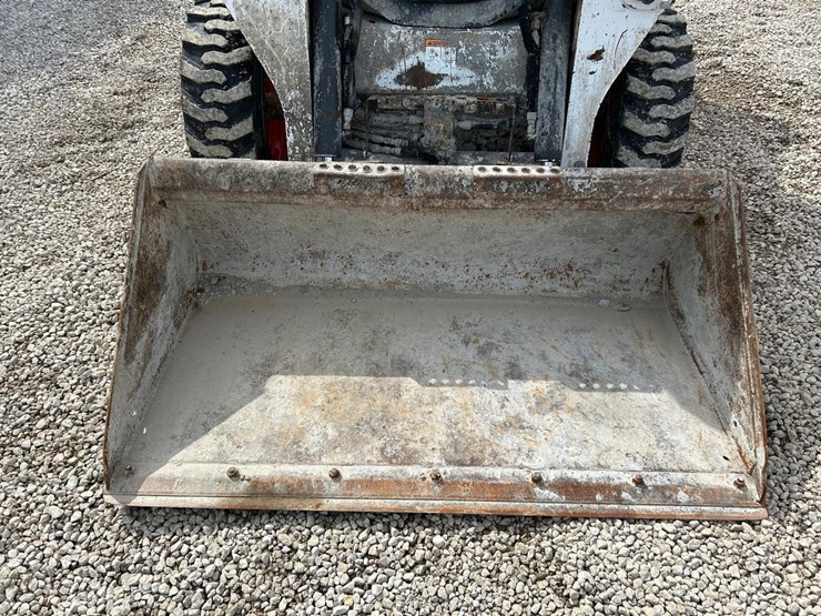 2020-bobcat-s590-image-9