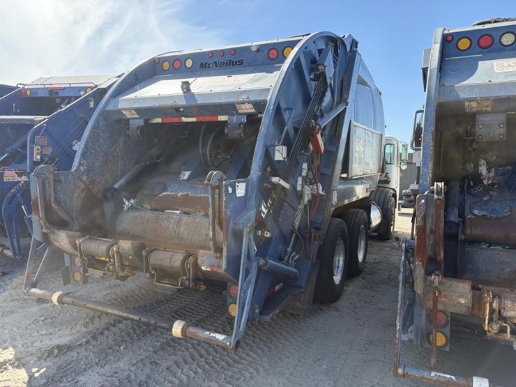 2010-autocar-xpeditor-image-3