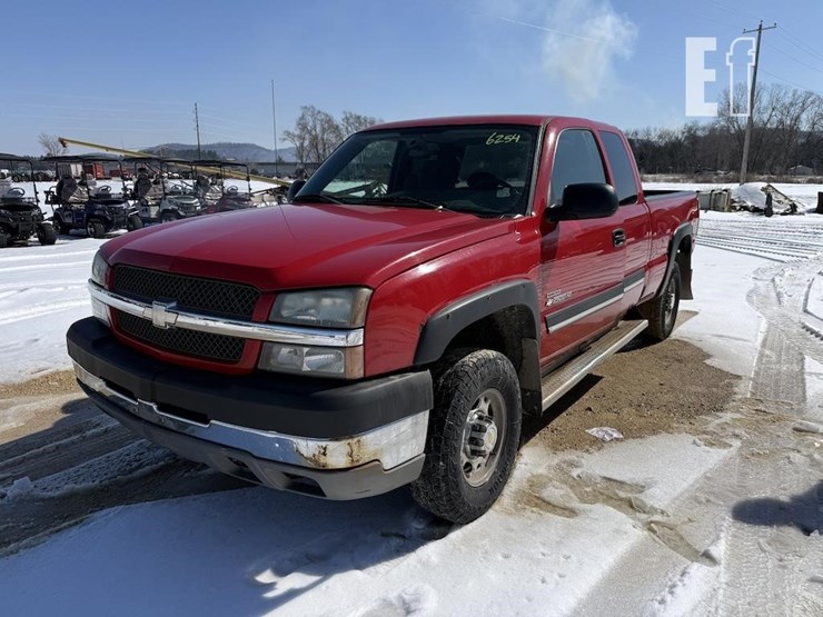 2004-chevrolet-2500-image-1