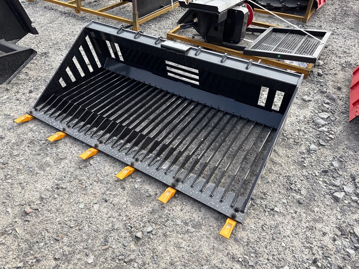 #2063-•-unused-giyi-rb66-skid-steer-rock-bucket-inv#-42035-image-1