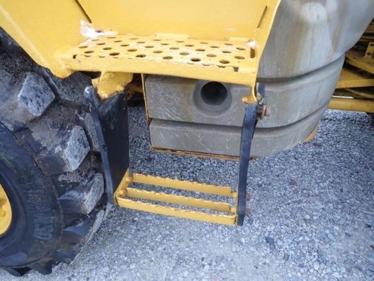 deere-244j-image-31