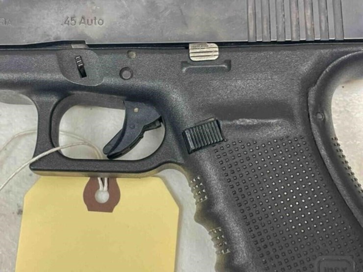 glock-pistol-image-11