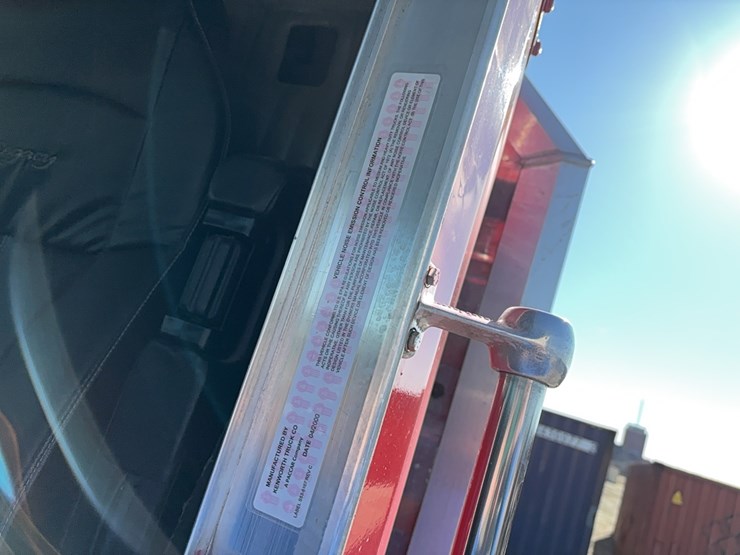 2001-kenworth-t800-image-19