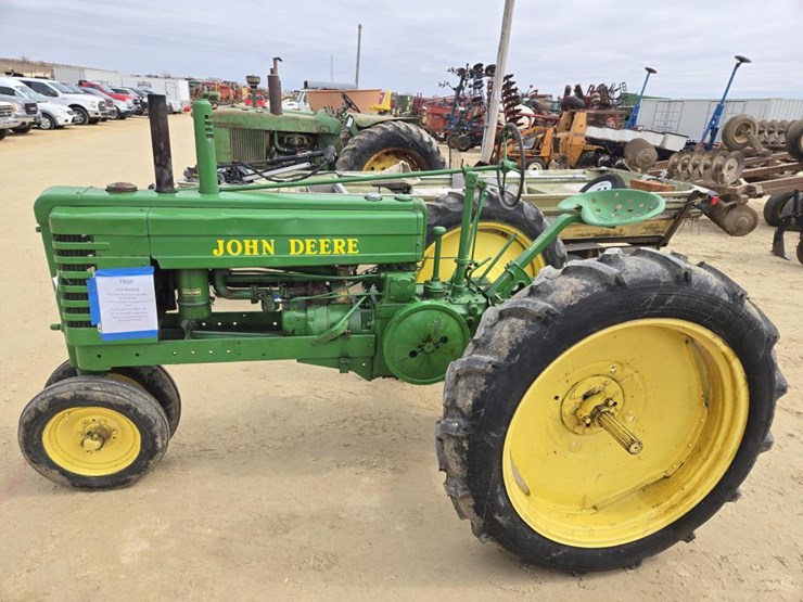 john-deere-b-image-5