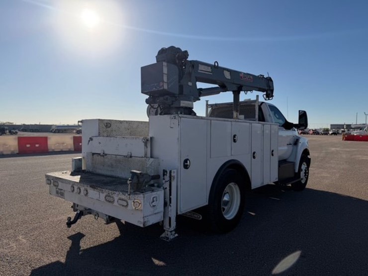 2017-ford-f750-image-7