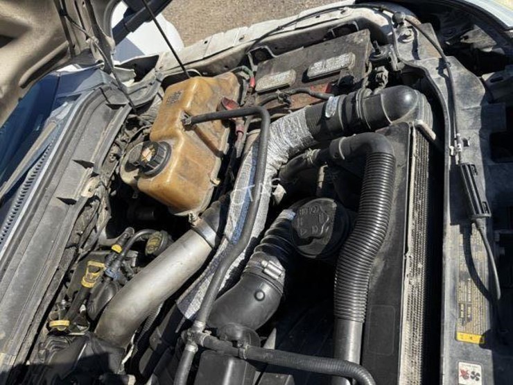 2011-ford-f550-image-33