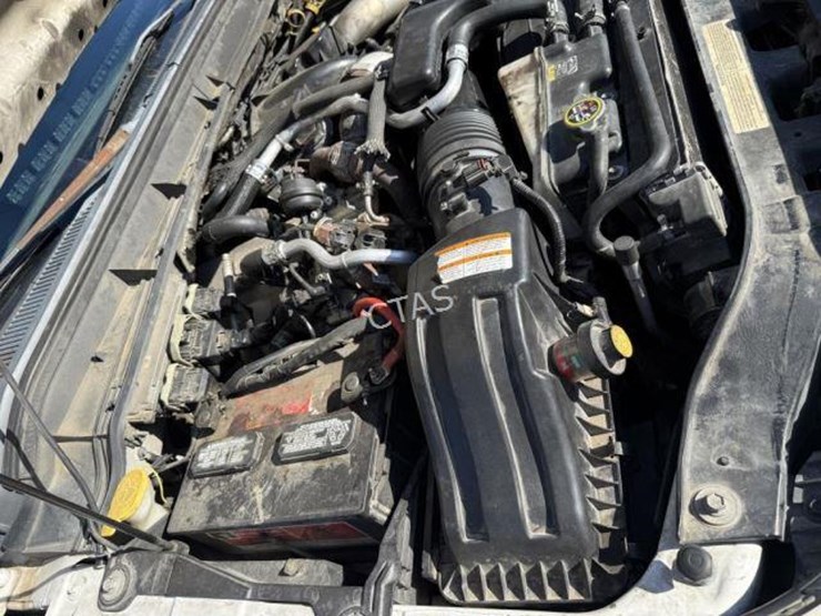 2011-ford-f550-image-31