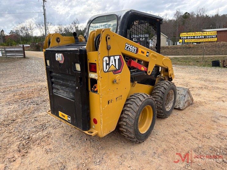 2023-caterpillar-226d3-image-2