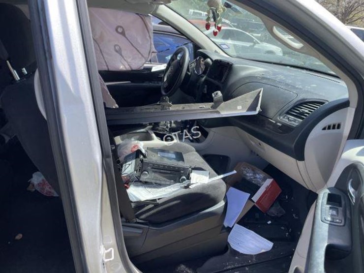 2012-dodge-grand-caravan-image-9