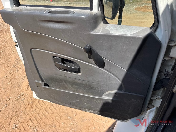 2008-international-workstar-7300-image-41